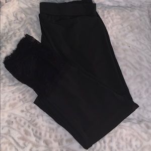 Plus leggings with lace ankles